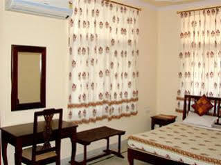 Hotel In 3*